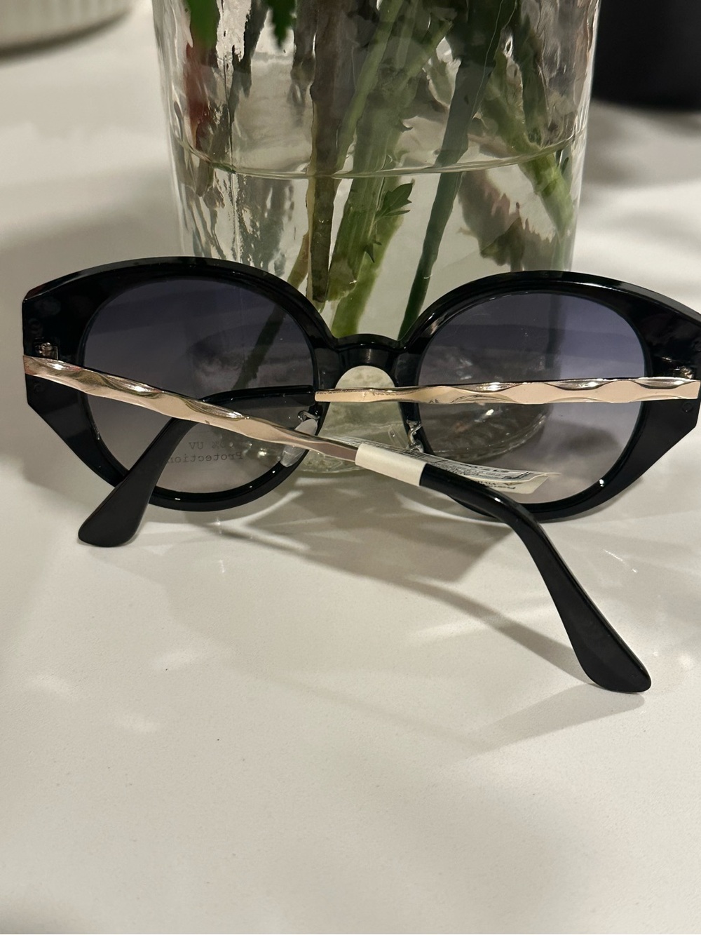 A New Day Black Angular Round Sunglasses Gold Accent Gradient Lenses NWT - Picture 4 of 7